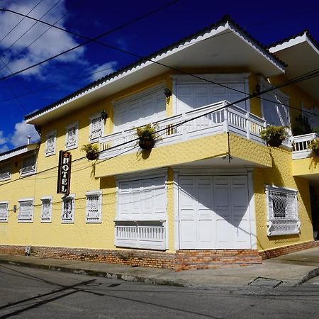Casa Hotel Las Orquideas Сиркасия Екстериор снимка