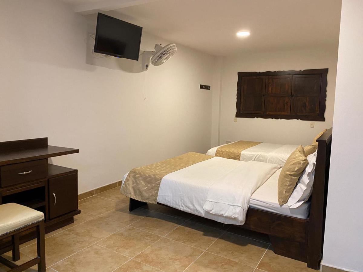 Casa Hotel Las Orquideas Сиркасия Екстериор снимка