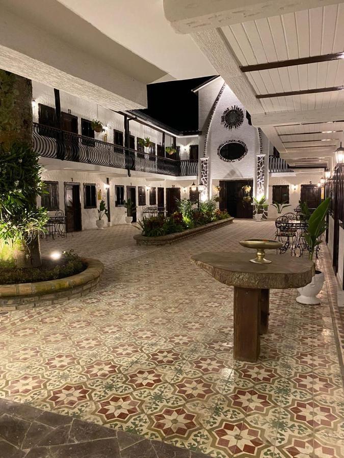 Casa Hotel Las Orquideas Сиркасия Екстериор снимка