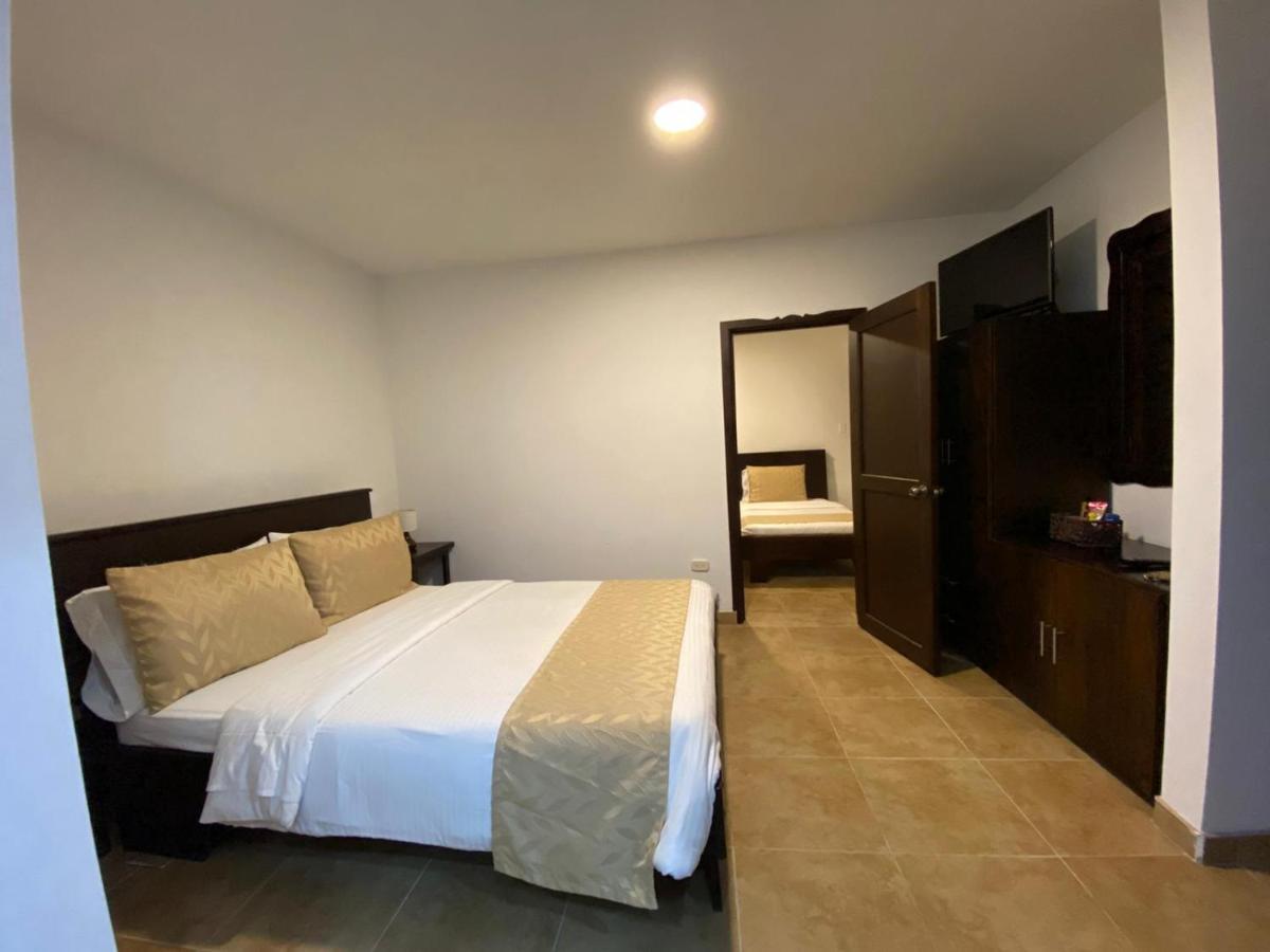 Casa Hotel Las Orquideas Сиркасия Екстериор снимка