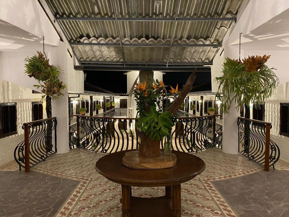 Casa Hotel Las Orquideas Сиркасия Екстериор снимка