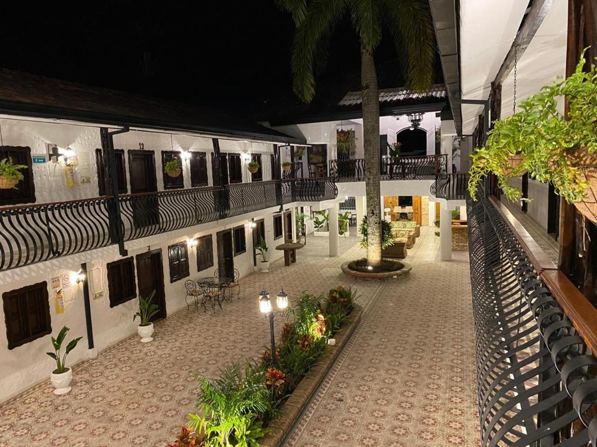 Casa Hotel Las Orquideas Сиркасия Екстериор снимка