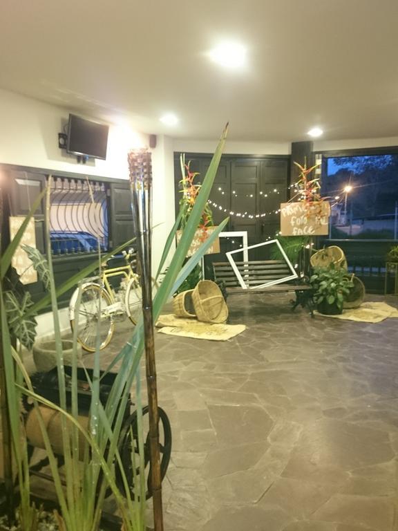 Casa Hotel Las Orquideas Сиркасия Екстериор снимка
